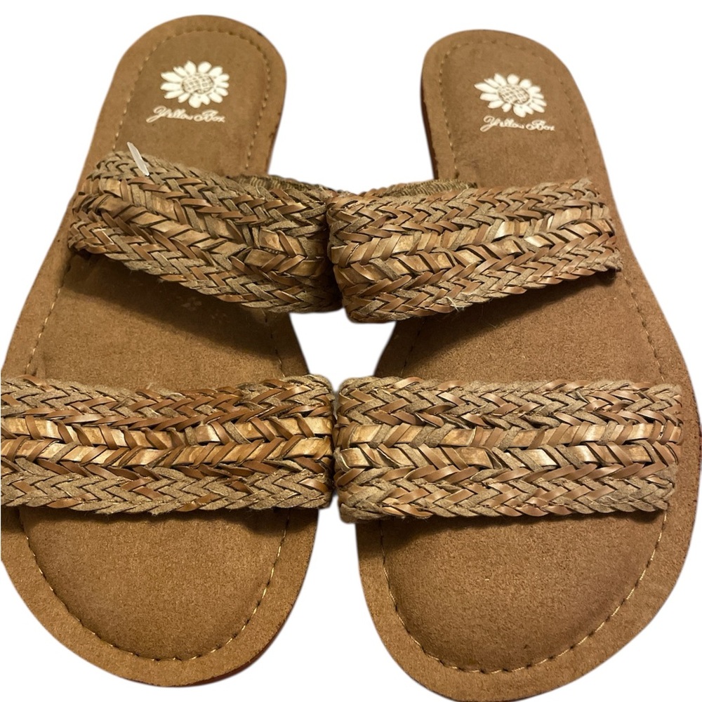 New Yellow Box Threads Tan Slip-on Sandals